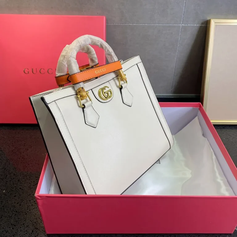 GUCCI Diana Tote Bag 27*24CM