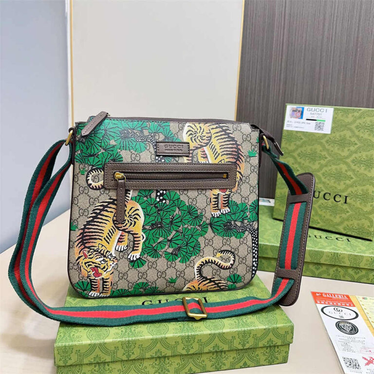 GUCCI Men Women Bag Crossbody Bag 30-28CM - Image 4