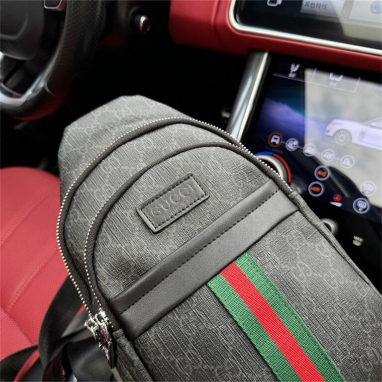 GUCCI Men Women Bag Chest Pack 17-28CM - Image 8