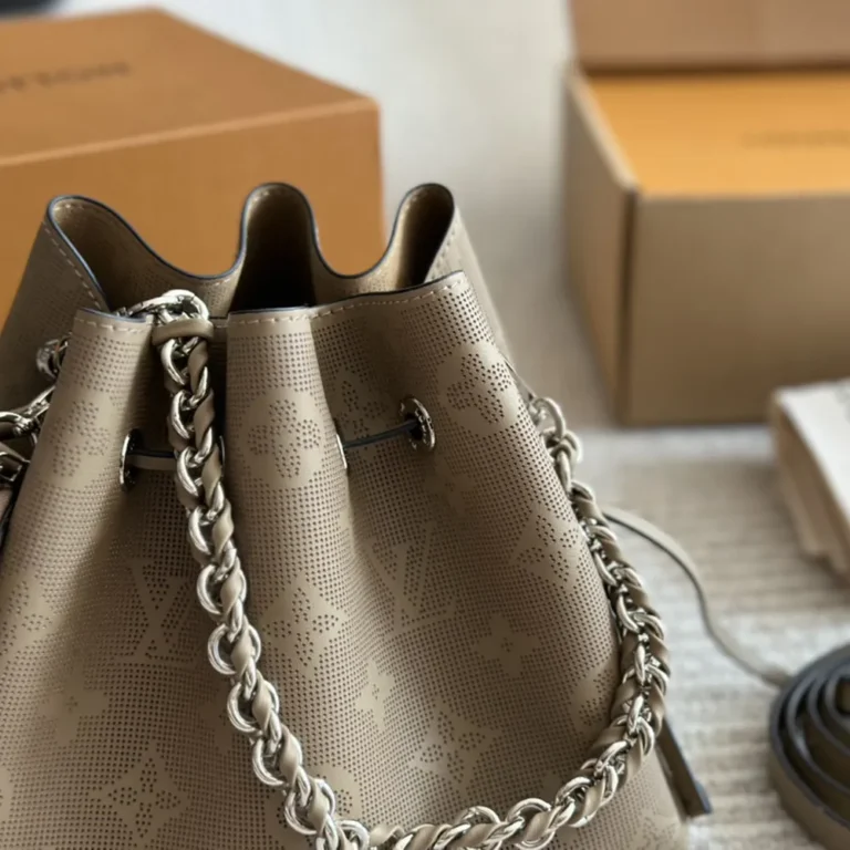 LV Louis Vuitton Bella Bucket Bags 22*19CM - Image 2