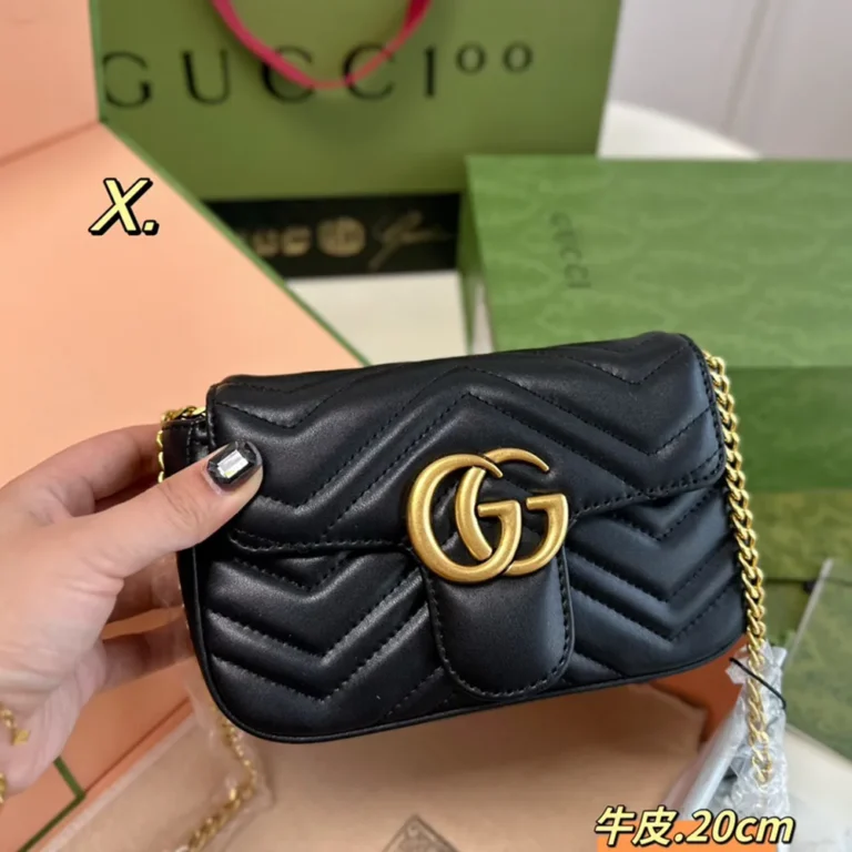 GUCCI Marmont Mini Crossbody Bag 20*12CM