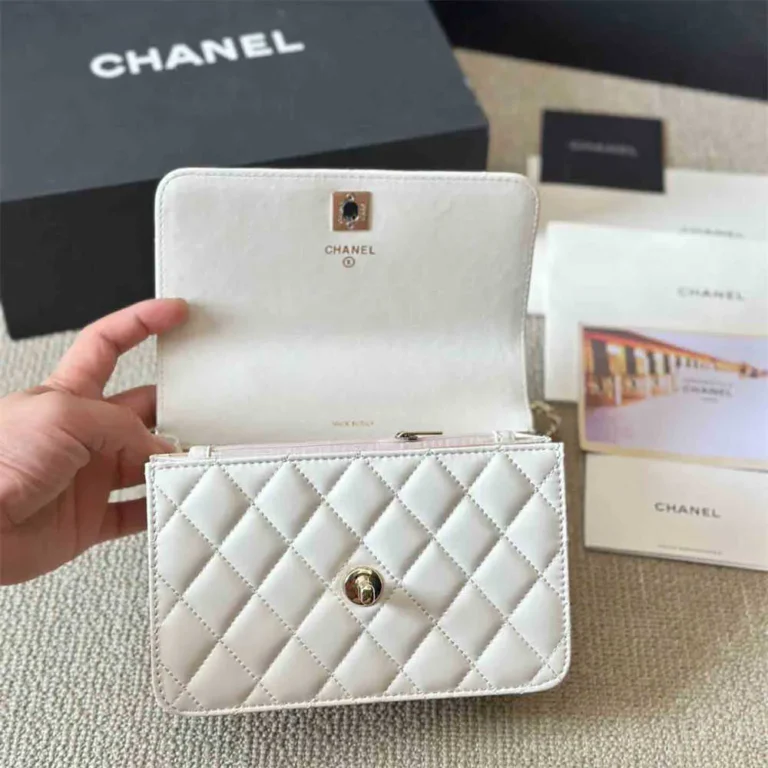 CHANEL Women Bag Shoulder Bag 20-14CM - Image 5