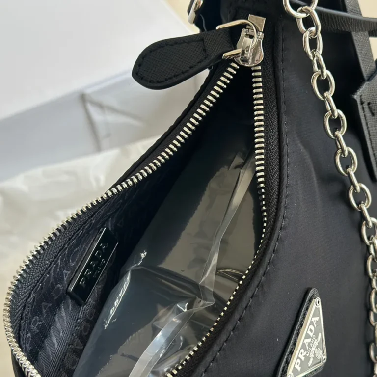 PRADA Re-Edition 2005 Re-Nylon Bag 3-in-1 23*13CM - Image 5