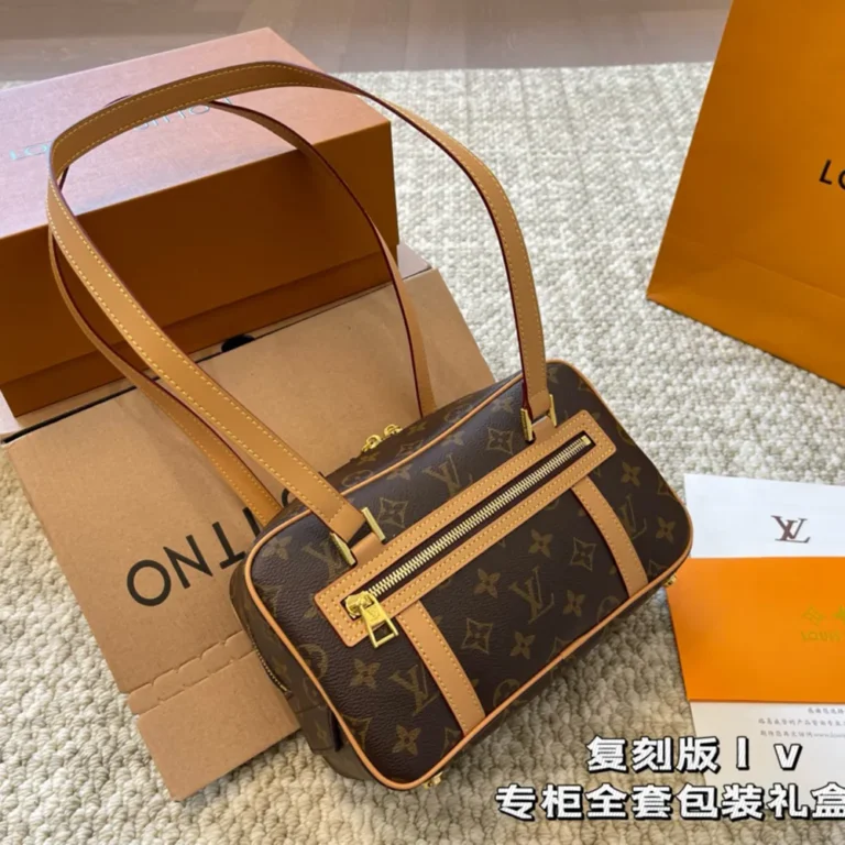 LV Louis Vuitton Cite Shoulder Bag 24*15CM