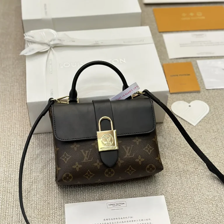 LV Louis Vuitton Lucky BB Handbag 21*17*8CM