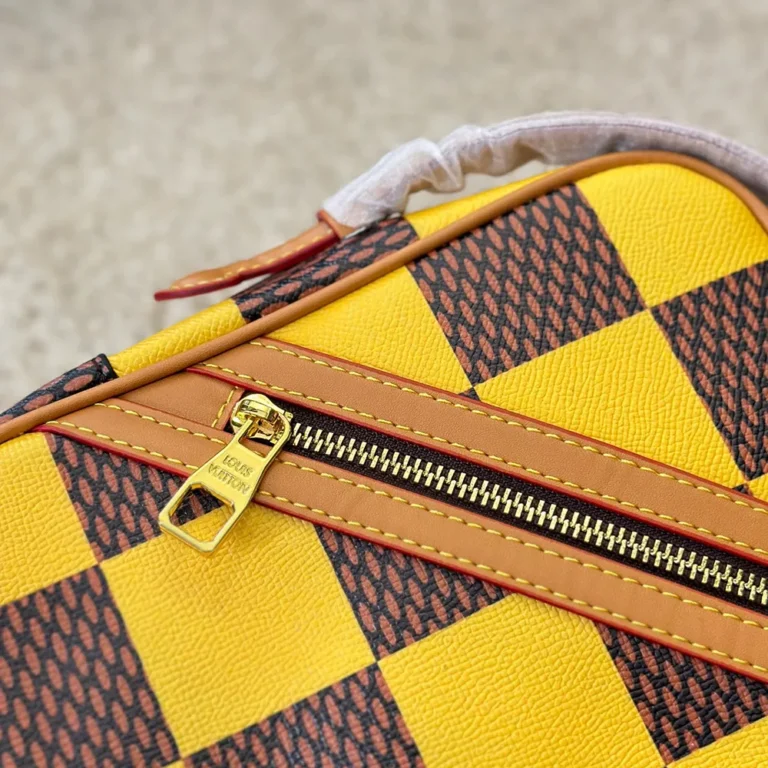 LV Louis Vuitton Chess Messenger Bag 20CM - Image 9