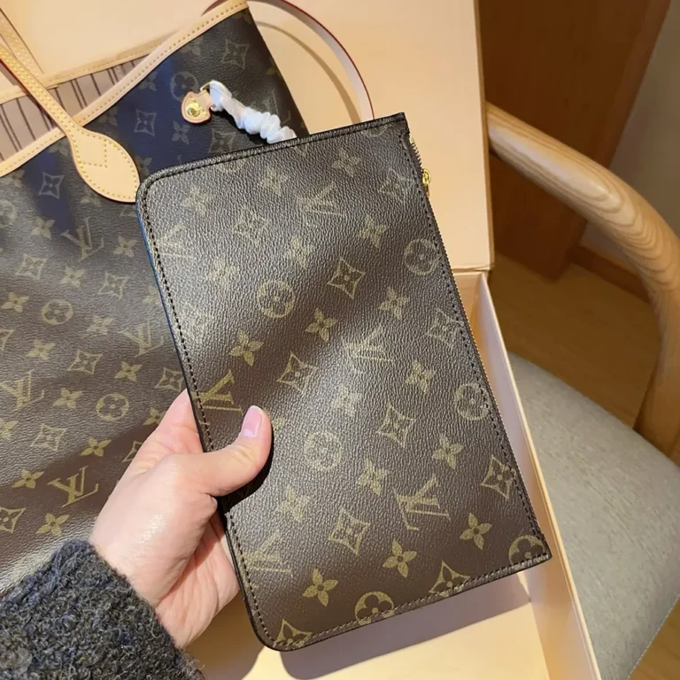 LV Louis Vuitton Neverfull Tote Bag 32CM - Image 2