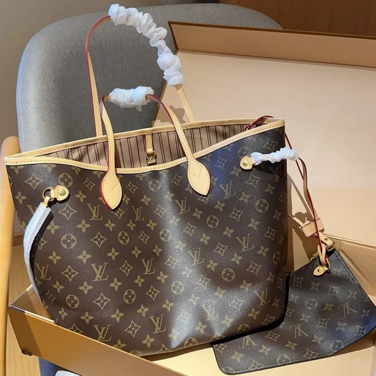 LV Louis Vuitton Neverfull Tote Bag 32CM - Image 4