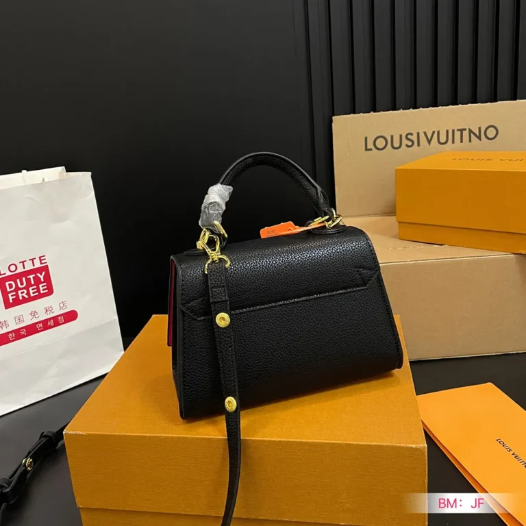 LV Louis Vuitton Twist Handbag 20*15CM - Image 6
