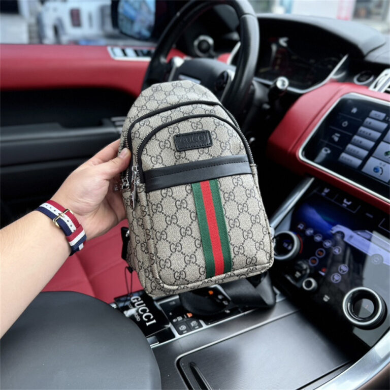 GUCCI Men Women Bag Chest Pack 17-28CM - Image 4