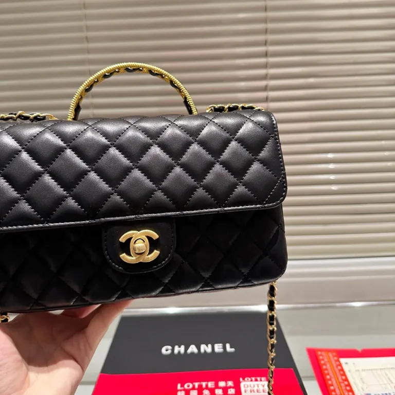 CHANEL CF Lambskin Classic Flap Bag 24CM - Image 4