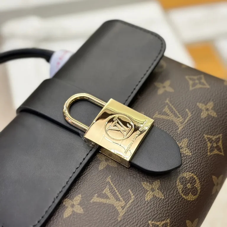 LV Louis Vuitton Lucky BB Handbag 21*17*8CM - Image 2