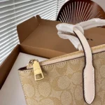 COACH Zip Top Tote Bag 25*23CM