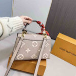 LV Women Bag Shoulder Bag 25-16CM