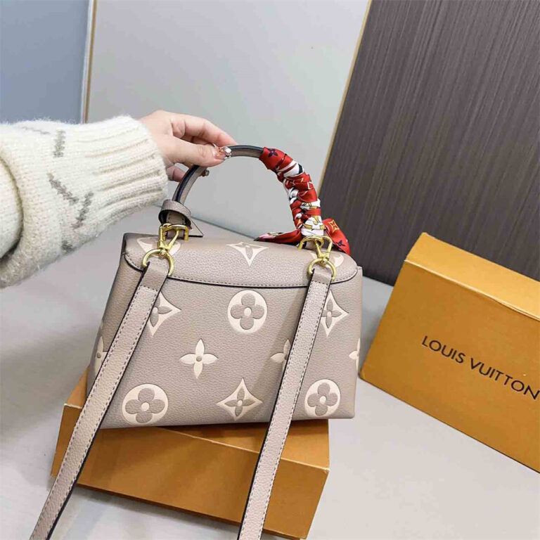 LV Women Bag Shoulder Bag 25-16CM - Image 3