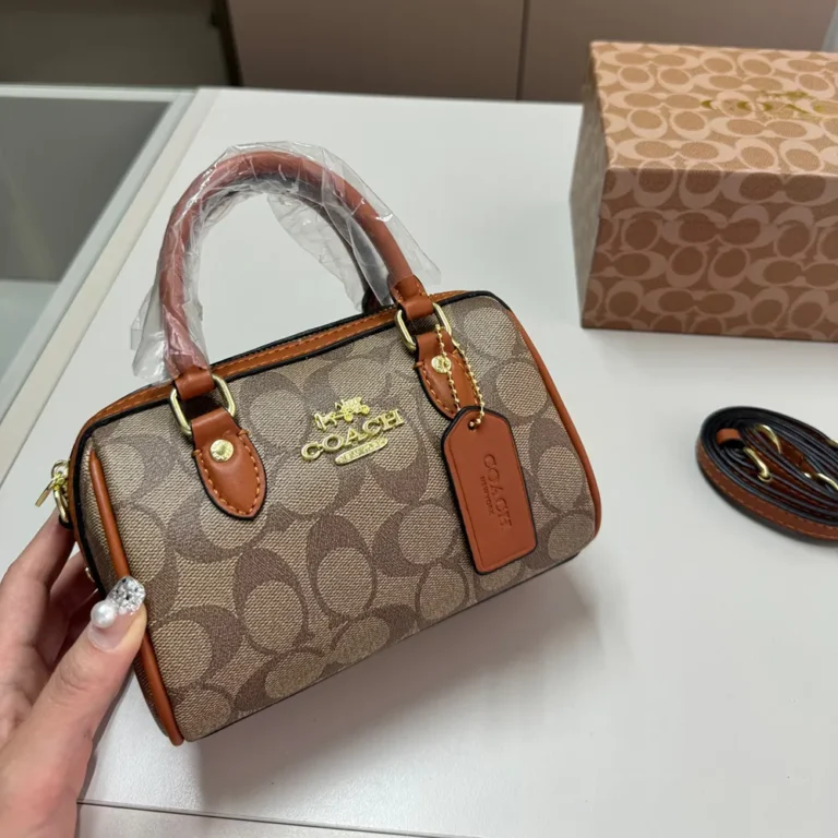 COACH Rowan Boston Bag 18*9*12CM - Image 4