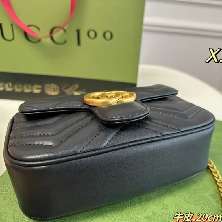 GUCCI Marmont Mini Crossbody Bag 20*12CM - Image 4