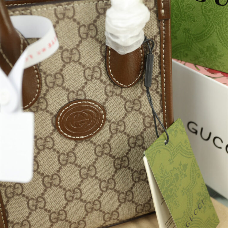 GUCCI Women Bag Crossbody Bag 20-15.5CM - Image 2
