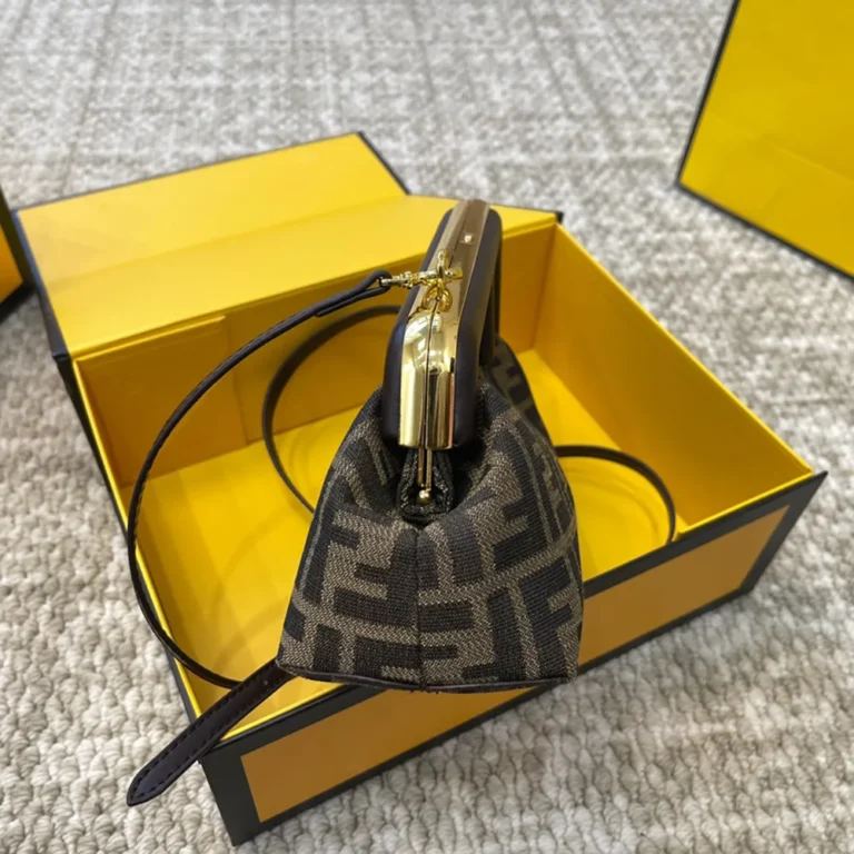 FENDI First Bag 23*17CM - Image 8