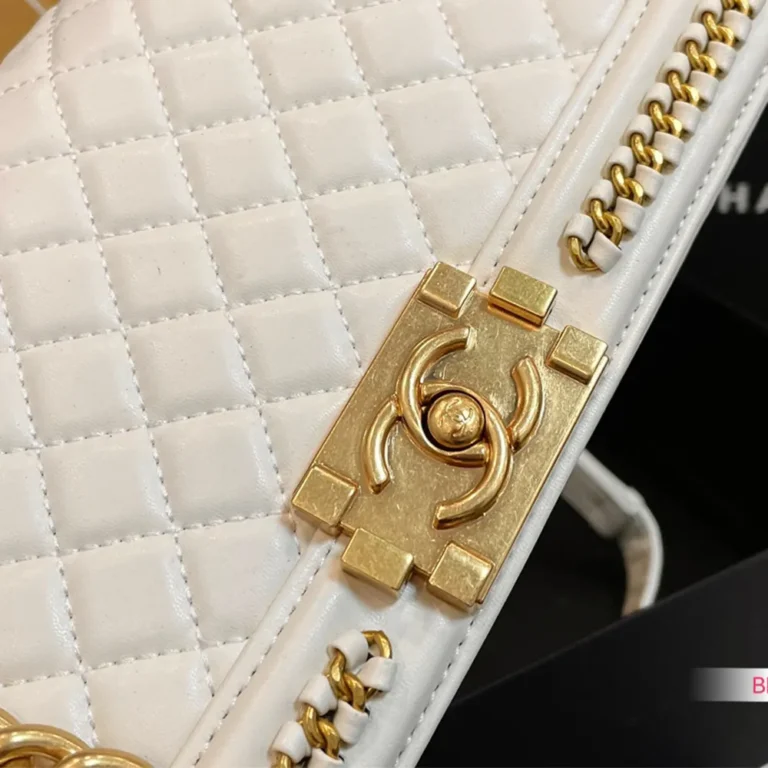 CHANEL Leboy Handbag 25*13CM - Image 5