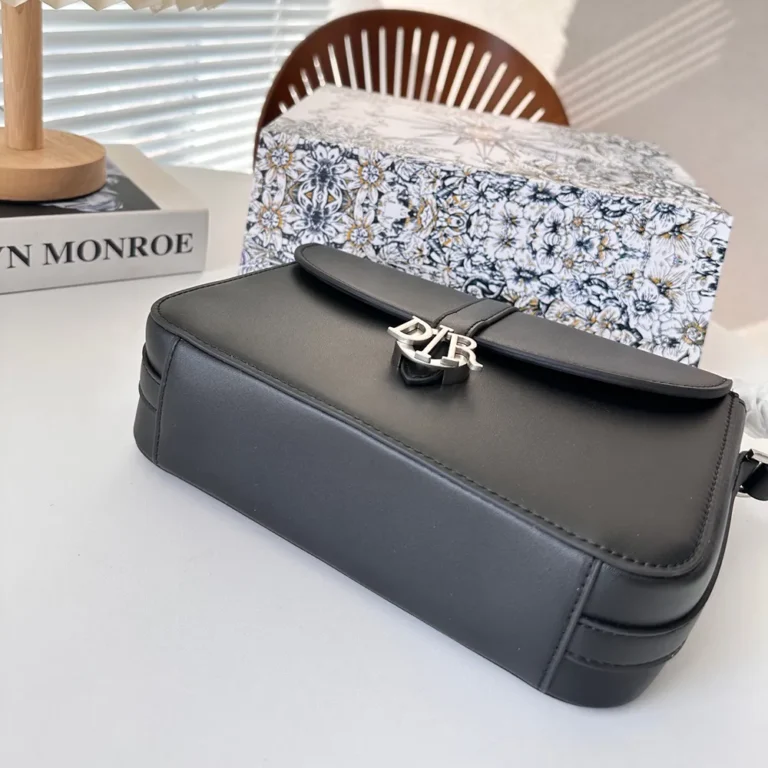 DIOR Montaigne Bag 23*18CM - Image 8