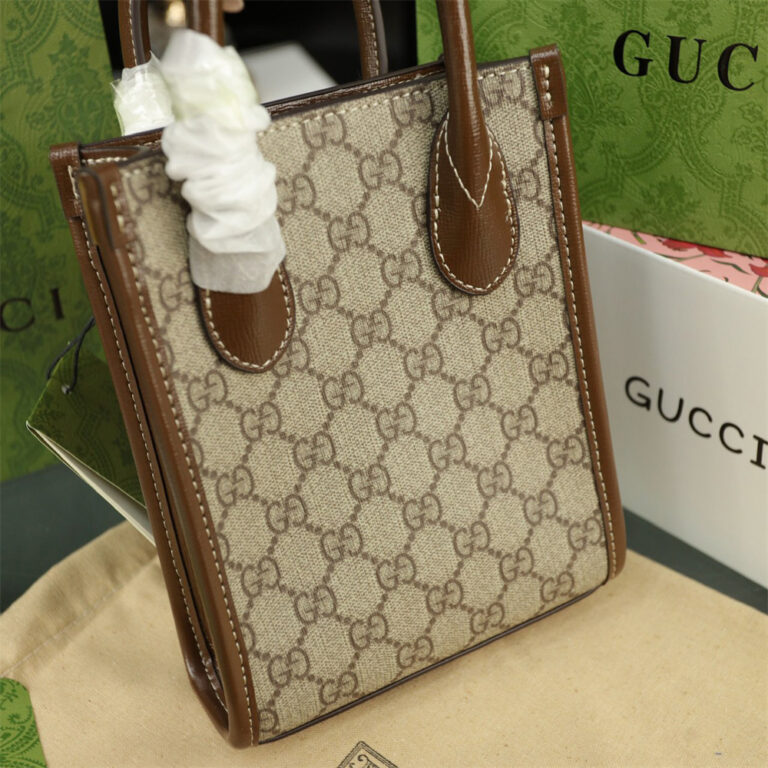 GUCCI Women Bag Crossbody Bag 20-15.5CM - Image 3