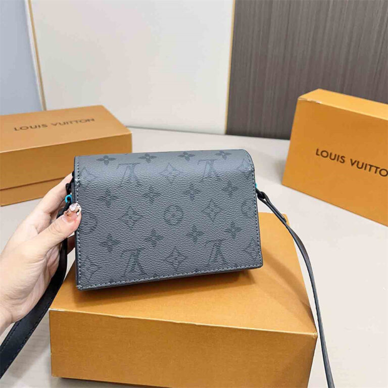 LV Women Bag Shoulder Bag 18-13CM - Image 3