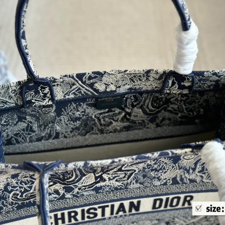 DIOR Book Tote Bag Large 41*35CM - Image 3