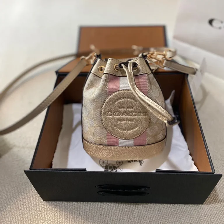 COACH Dempsey Bucket Bag 16CM