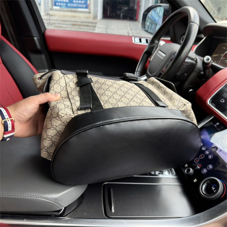 GUCCI Men Bag Backpack 34-42CM - Image 6