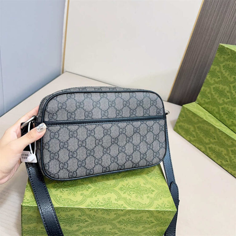 GUCCI Men Women Bag Crossbody Bag 25-16CM - Image 9