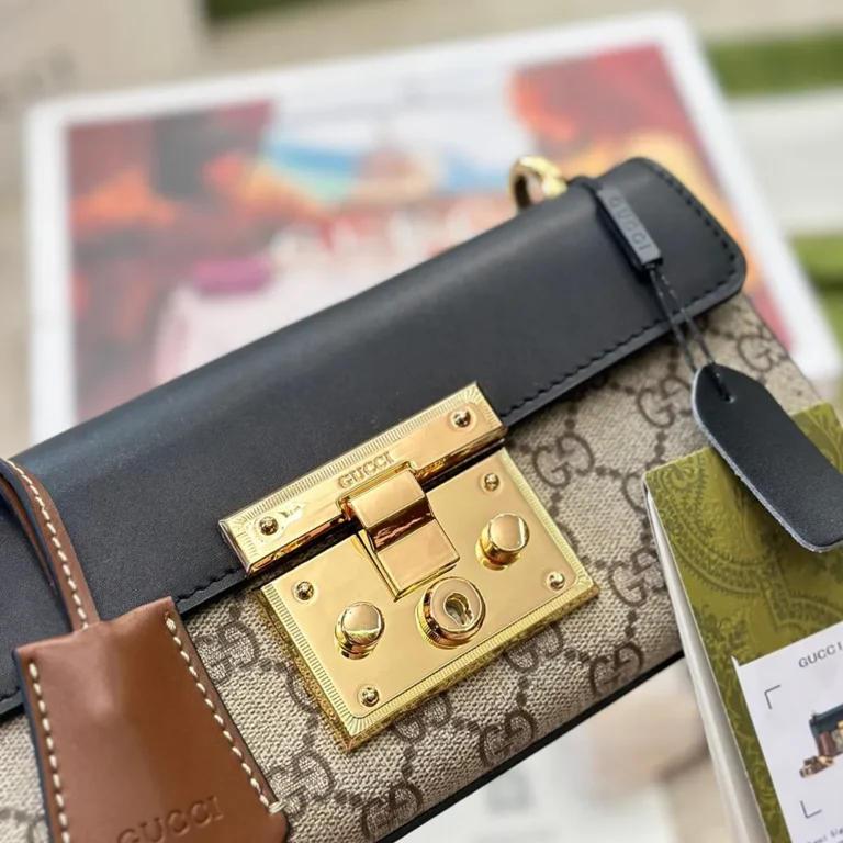 GUCCI Padlock Crossbody Bag 21*13CM - Image 3