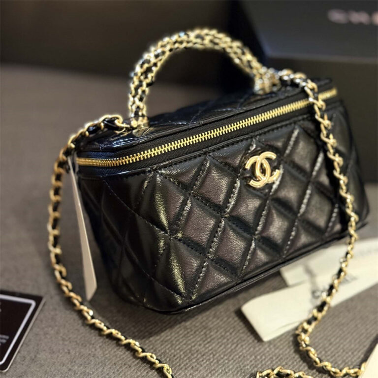 CHANEL Women Bag Cosmetic Bag 16-10-8CM - Image 8