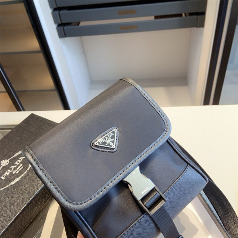 PRADA Man Women Bag Shoulder Bag 15.5-19-4CM - Image 7