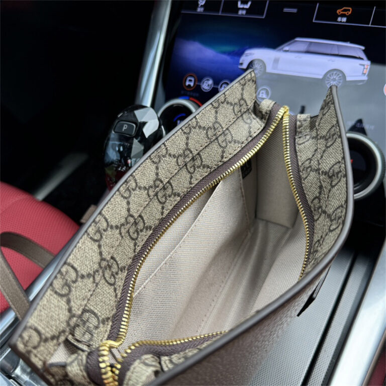 GUCCI Men Bag Handbag 22-14CM - Image 7